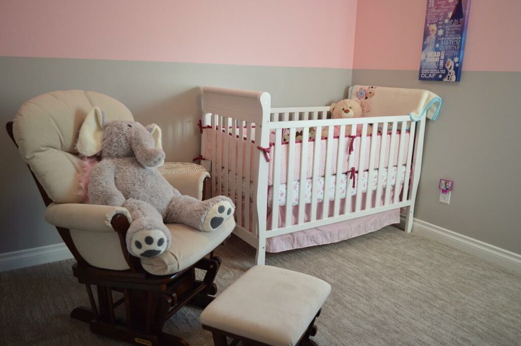 nursery, crib, chair-1078923.jpg